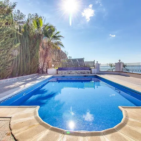 Villa Delfin